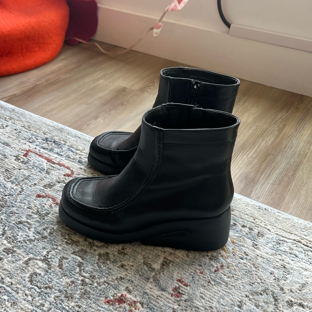 Camper women’s Kaah boot in size European 38